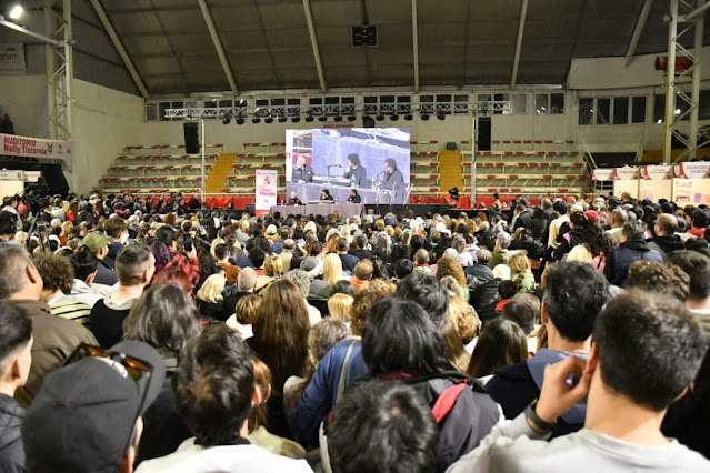 ÉXITO DE PÚBLICO EN LA SEGUNDA FERIA DEL LIBRO DE MORÓN