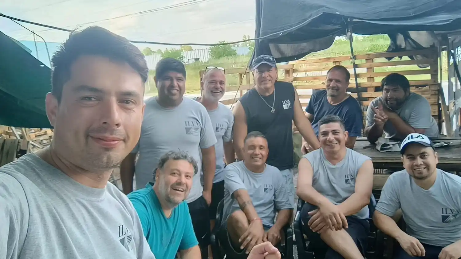 CONFLICTO EN ILVA: TRAS SEIS MESES DE LOS DESPIDOS, CONTINÚA EL ACAMPE DE EXEMPLEADOS